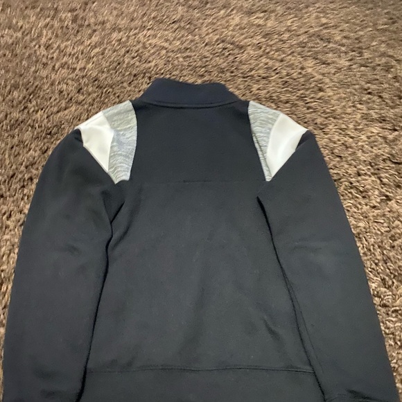 Pink Sweater size Small black - Picture 2 of 2